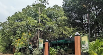 Haritha Holidays - Rooms & Restaurant