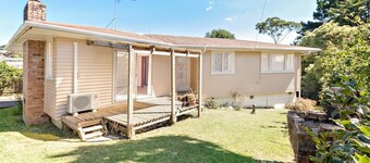 Pet-friendly beach bolt hole