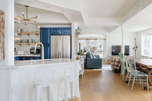 Marina and Main - In Ground Pool and Games Room