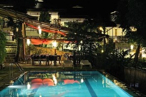Indoor pool, outdoor pool