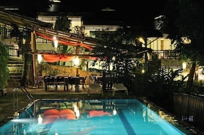 Indoor pool, outdoor pool