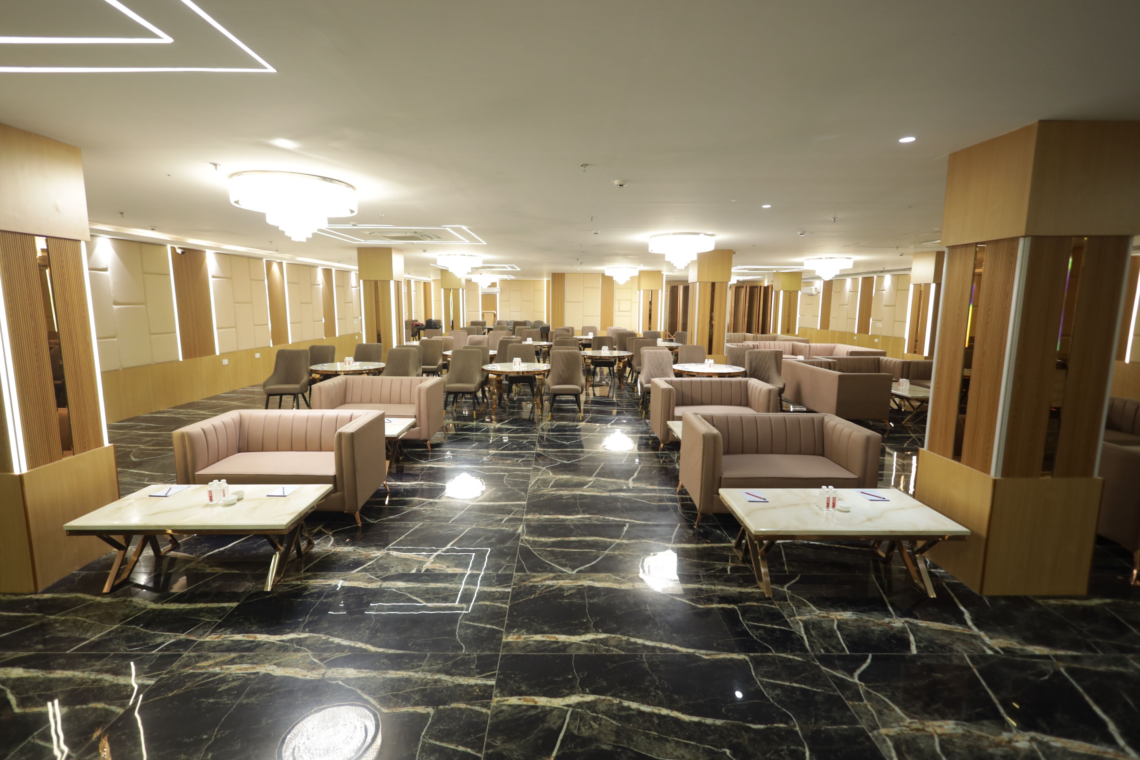 Banquet hall