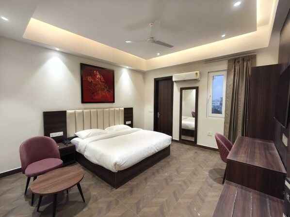 豪華雙人房 | 筆電工作空間、熨斗/熨衣板、免費無線上網