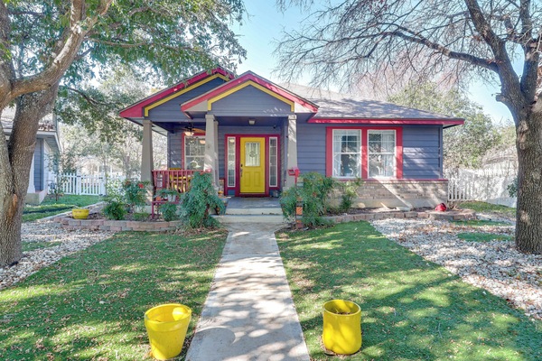 Kyle Vacation Rental | 3BR | 2BA | 3 Steps to Enter | 1,650 Sq Ft