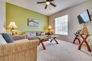 电视、电子游戏、桌上足球