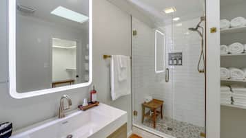 Hair dryer, towels