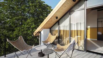 ํ๋ฆฌ๋ฏธ์ ๋๋ธ๋ฃธ, ๋ผ๋์ด, ์ ์ ์ ๋ง | ํ
๋ผ์ค/ํํฐ์ค