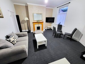 Living area - Comfortable Stay - Ivor St (Rochdale)