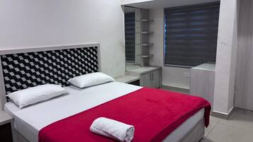 Schreibtisch, kostenloses WLAN