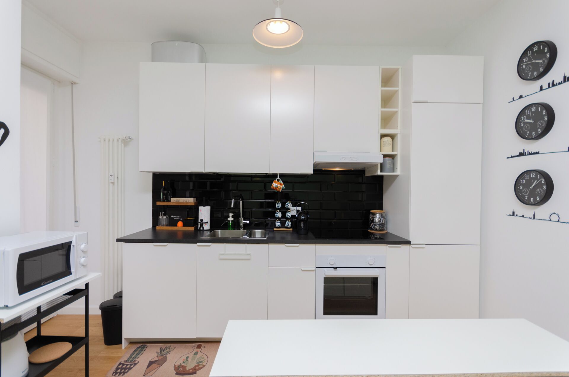 公寓, 阳台, 城市景观 | 私人厨房 | 大冰箱、微波炉、烤箱、炉灶