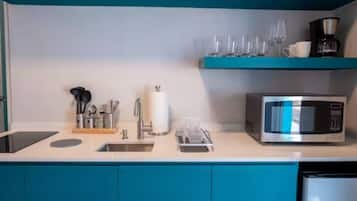 Fridge, microwave, stovetop, coffee/tea maker