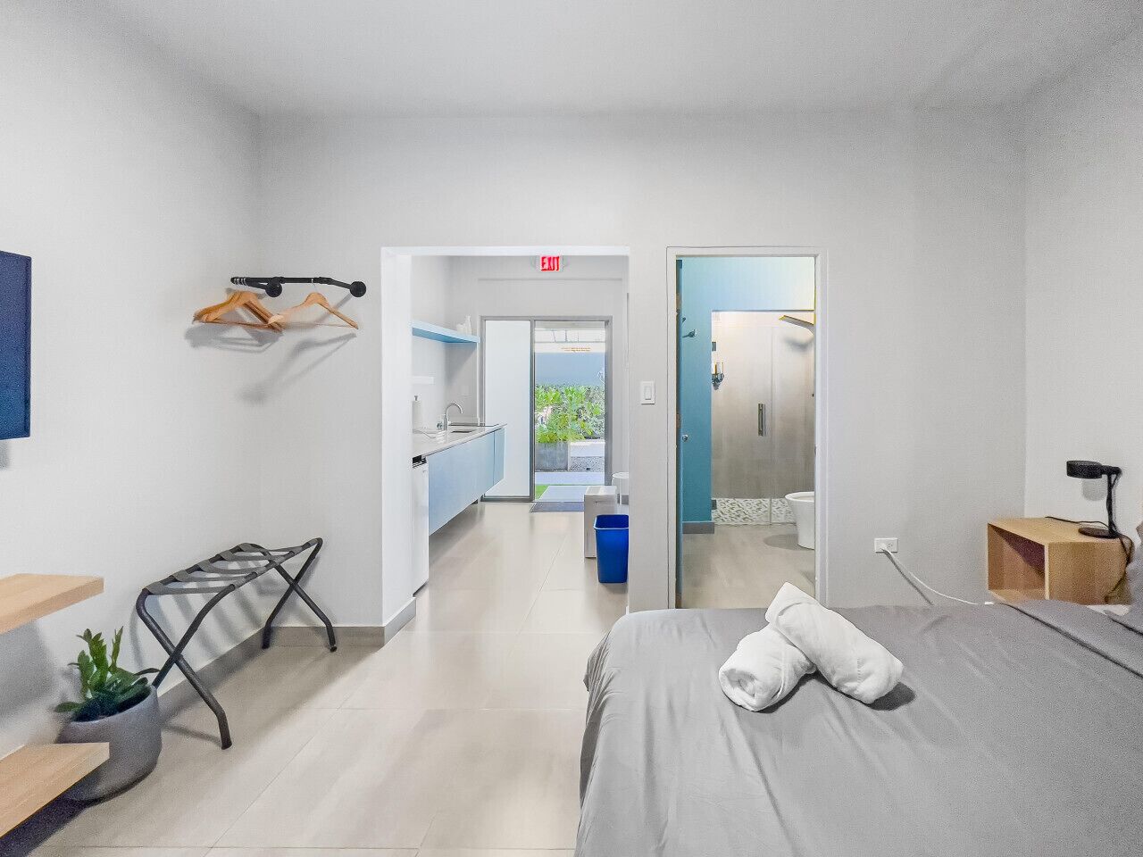 Desk, iron/ironing board, free WiFi, bed sheets