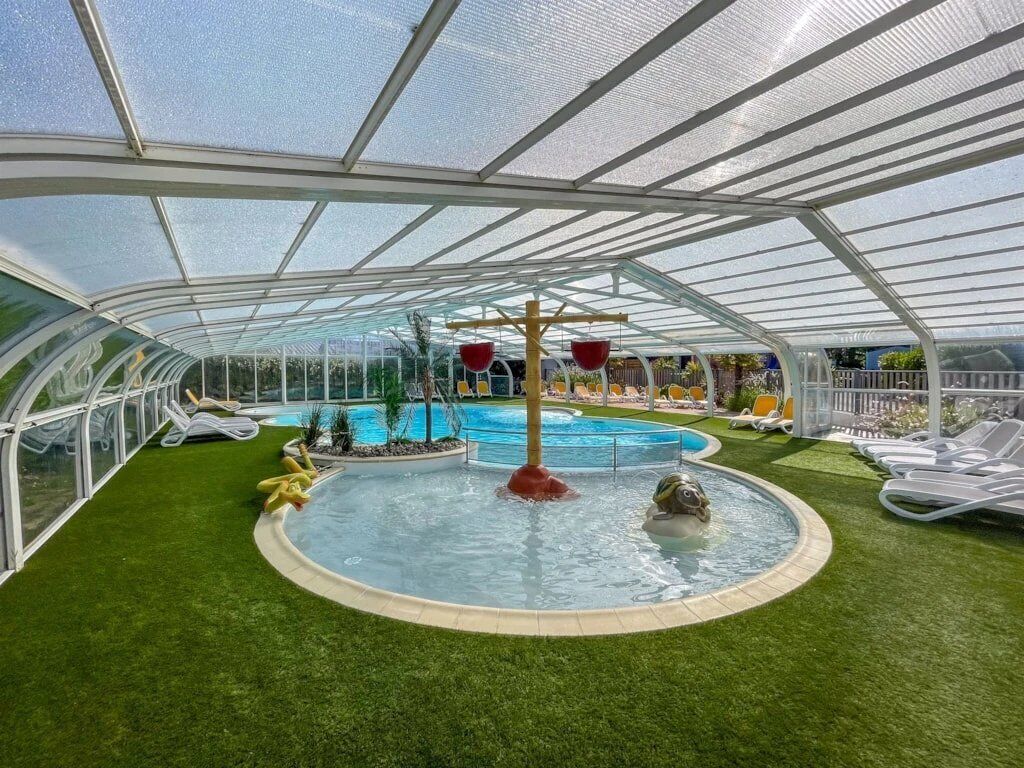 Innenpool, beheizter Pool