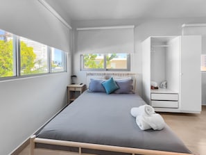 1 bedroom, desk, iron/ironing board, free WiFi