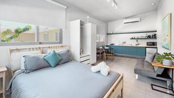 1 habitación, escritorio, tabla de planchar con plancha y wifi gratis