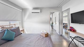 1 habitación, escritorio, tabla de planchar con plancha y wifi gratis