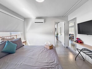 1 habitación, escritorio, tabla de planchar con plancha y wifi gratis