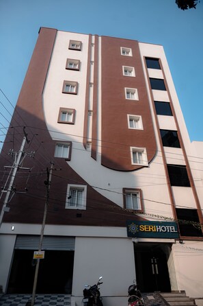 Front of property - Seri Hotels (Hyderabad)