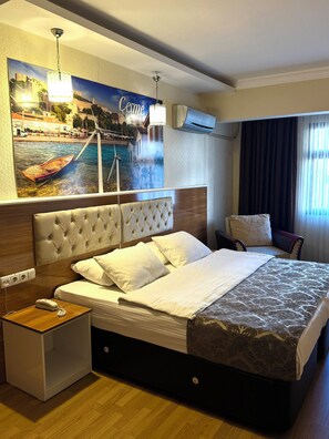 Classic Double Room, Balcony, City View | Minibar, free WiFi - Lucid Otel (Izmir)