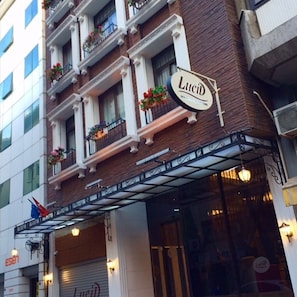 Fachada de la propiedad
