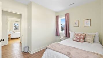 4 bedrooms, in-room safe, iron/ironing board, travel cot