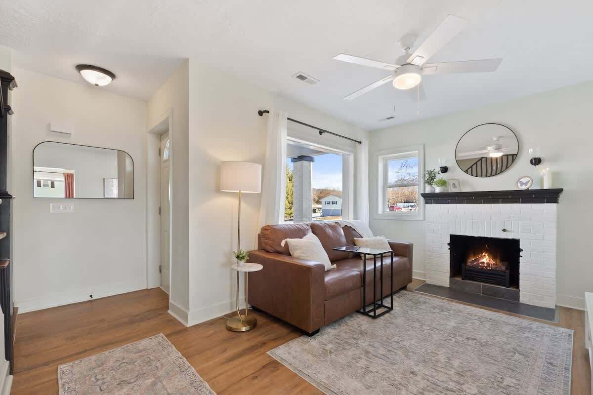 Smart TV, fireplace, offices