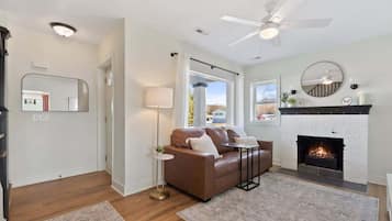 Smart TV, fireplace, offices