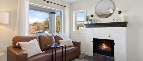 Smart TV, fireplace, offices