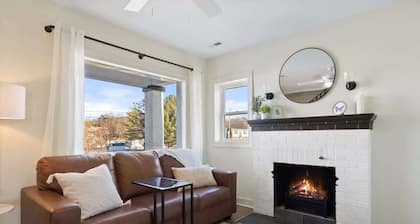 Speedway 4BR | Walk to Town | Pet Friendly