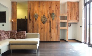 Interior - Villa Esmeralda with Private pool, Adults Only. (Renau)