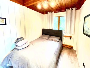 2 chambres, fer et planche Ă repasser, Wi-Fi, literie fournie