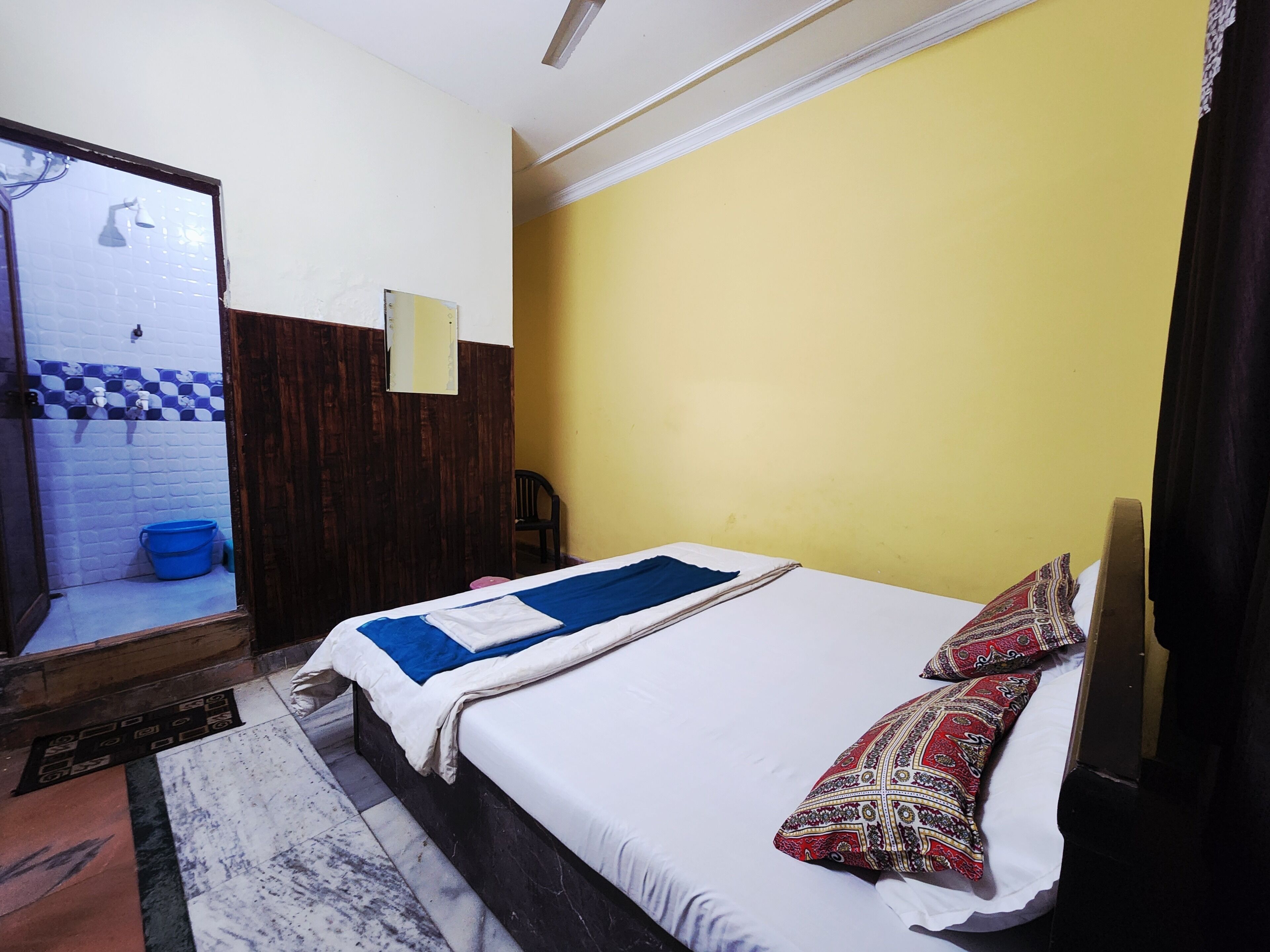 Dobbeltrom – deluxe, byutsikt | Wi-fi (inkludert)