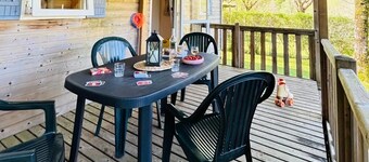 ZEcamping 3* pet friendly en bord de riviĂšre avec une plage de sable