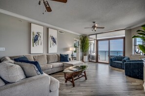 Televisión y reproductor de DVD 