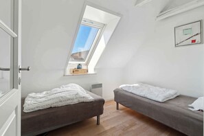 2 soverom, strykejern/-brett og wi-fi (inkludert)