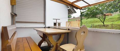 屋外ダイニングエリア