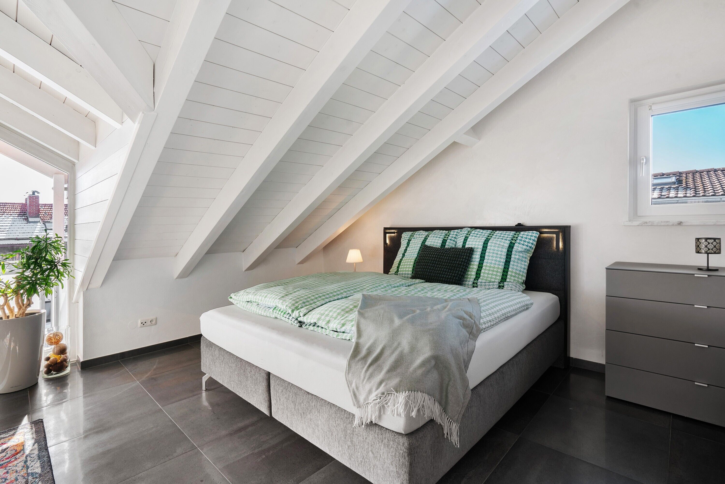 免费 WiFi、床单