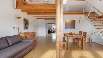 Fernseher, Stereoanlage