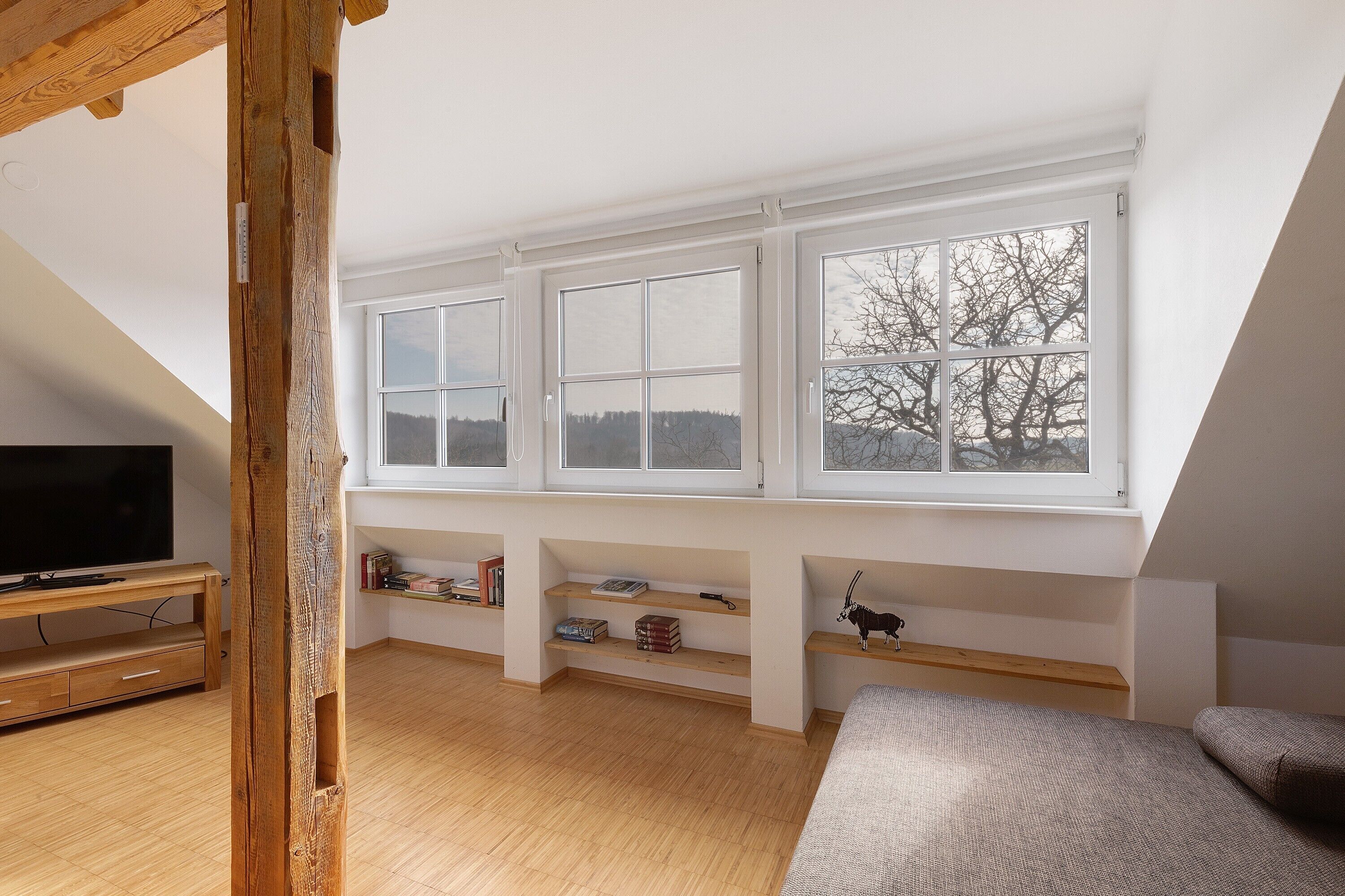 Télévision, chaîne hi-fi