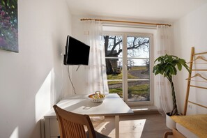 2 sovrum, strykjÀrn/strykbrÀda, gratis wi-fi och sÀngklÀder