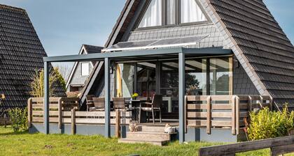 Ferienhaus 'Sonnenschein' mit privater Terrasse, privatem Garten und Wi-Fi