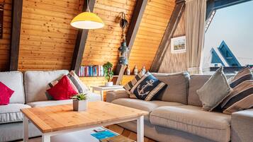 Fernseher, DVD-Player, Stereoanlage