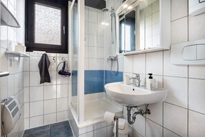 Een douche, een haardroger