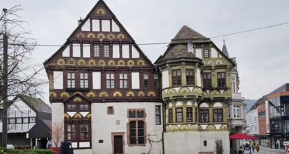 Ferienhaus 'Unterm Räuschenberg' mit Bergblick, privater Terrasse und Wi-Fi