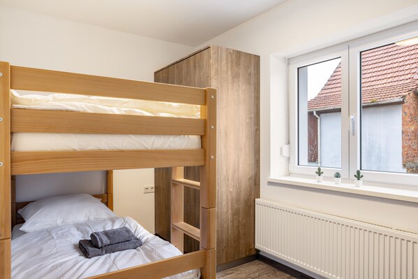 1 bedroom, free WiFi, bed sheets