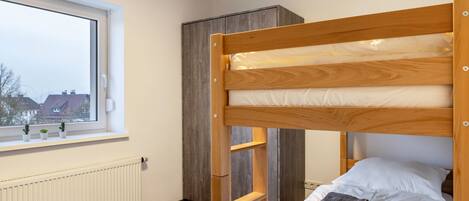 1 bedroom, free WiFi, bed sheets