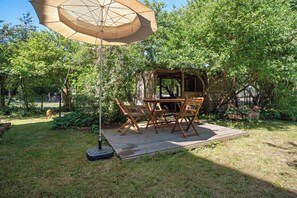 屋外ダイニングエリア