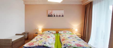 2 makuuhuonetta, ilmainen Wi-Fi, vuodevaatteet