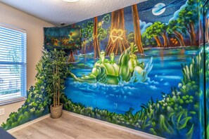 المنشأة من الداخل