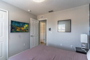 3 bedrooms, free WiFi, bed sheets